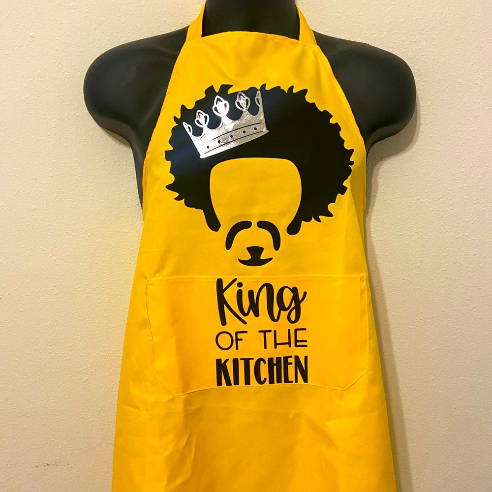 King and Queen aprons